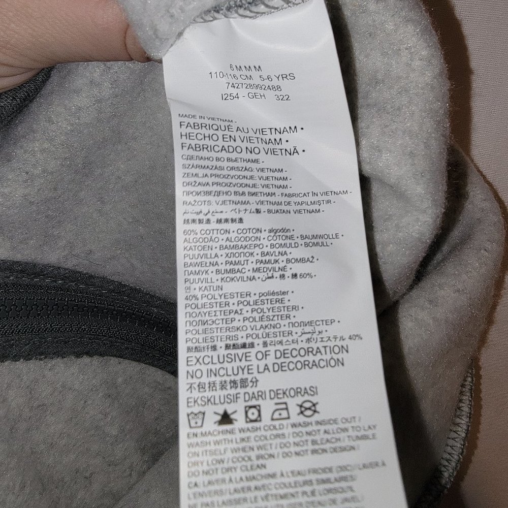 Nike Hoodie Girl's size 6 - Gray with pink - New with Tags - Picture 4 of 4